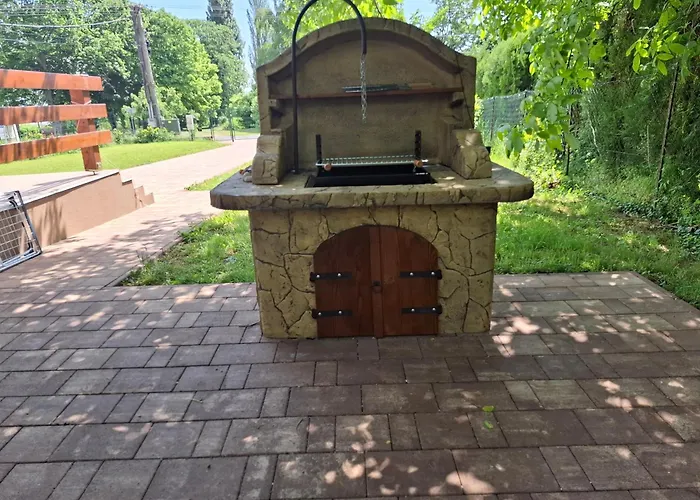 Fakucko Vendeghaz Vakantiehuis Balatongyörök